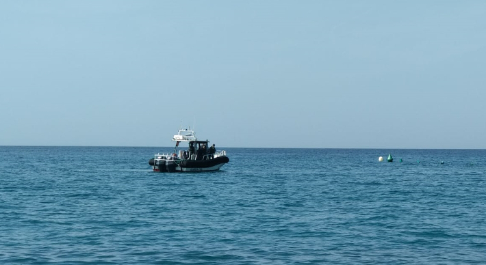 Se desconoce la identidad del cadáver de mujer que ha aparecido hoy flotando en la bahía de  La Herradura